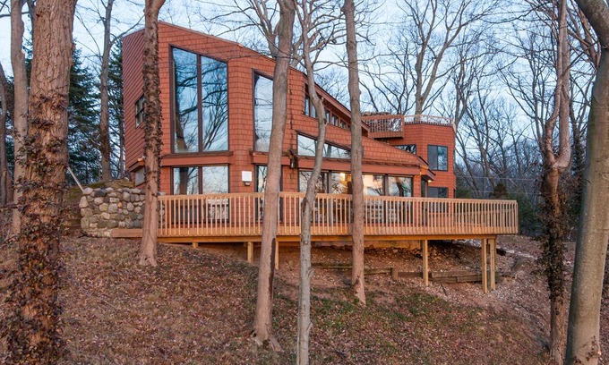 Coloma Cottage | Katka's Summer Castle - Tucked into the Dunes on Fire Lane 16