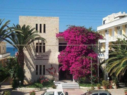 Kato Stalos Apartment | Kato Stalos Beach