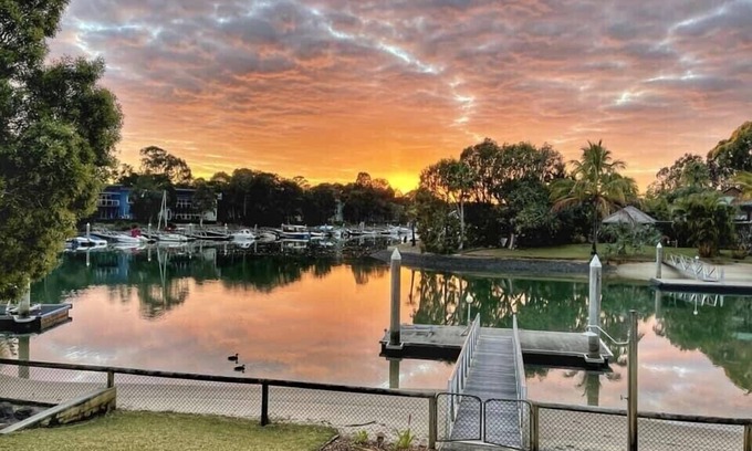 Gold Coast House | Katrina's Place at South Stradbroke Island Waters