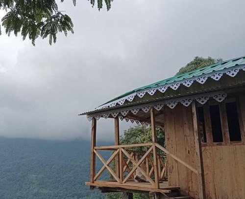 Gangtok House | Katus