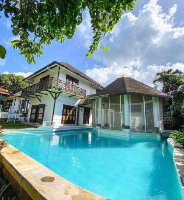 Tagaytay Cabin | Kavanah Suites Tagaytay- Villa 2
