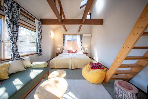Kitaazumi-gun Bed & Breakfast | Kawa Mountains Hakuba