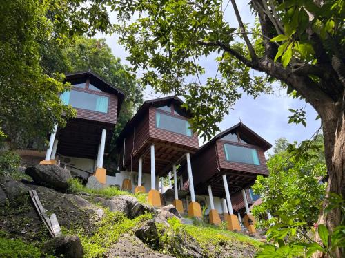 Ko Pha-ngan Hotel | Kawarin Secret Hut Hotel and Resort