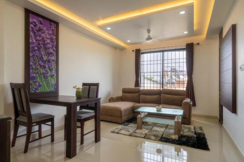 Edapalli Hotel | Kay Pee's Grande