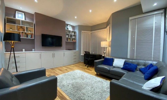 Stockwell Apartment | Kay Road