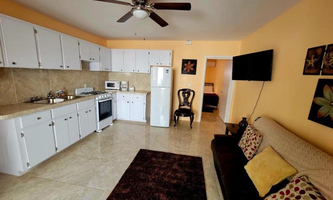 Nassau Apartment | Kaylavill