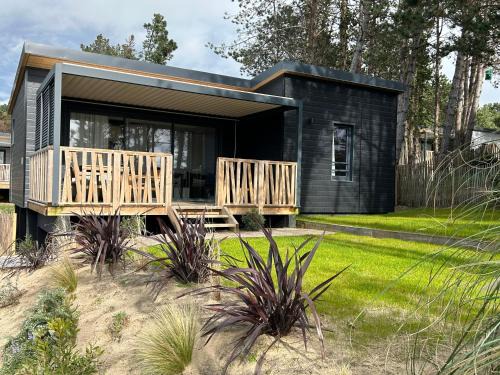 Jullouville House | Kaz’a Ti Moun