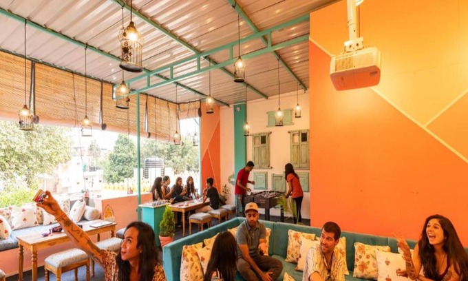 Lake Swaroop Sagar Hotel | Keekoo Udaipur
