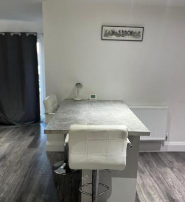 West Byfleet House | Keep Green Abode