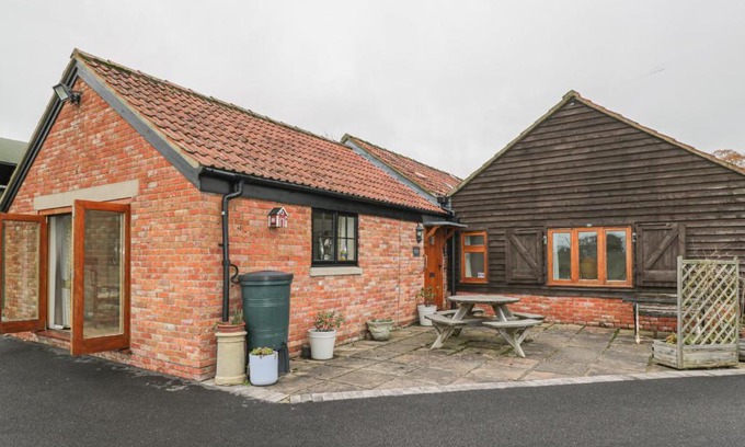 West Knoyle House | Keepers Cottage
