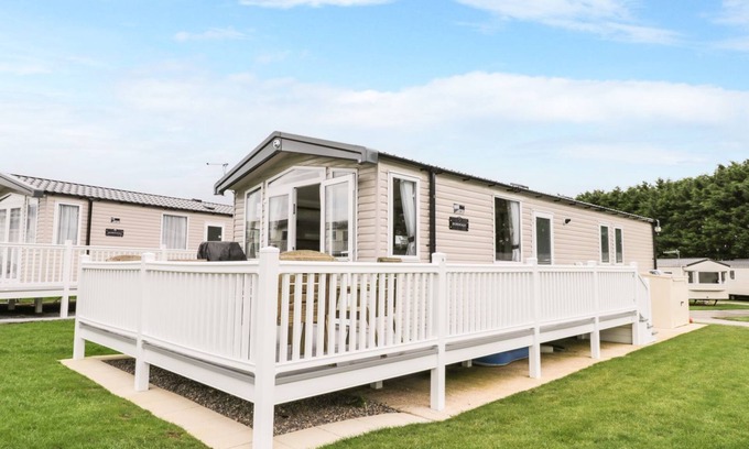 Cayton Bay Cottage | KELLY'S RETREAT, family friendly, country holiday cottage in Cayton