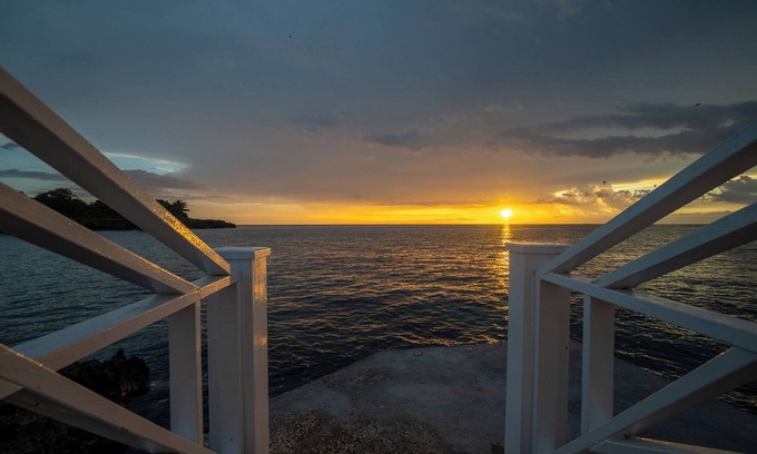 Lances Bay Villa | Kelso Sunset Villas - Single Villa (Sunrise)