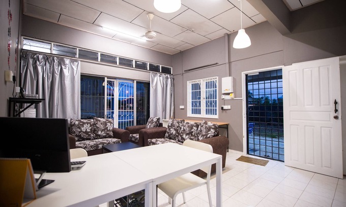 Jakar Hostel | Kemaman Lodge & Cafe - Hostel