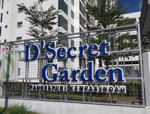 Setia Tropika Apartment | Kempas Indah @ The Secret Garden Homestay