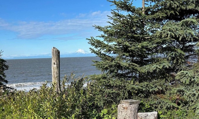 Kalifornsky Cabin | Kenai Beach Front Cabins - Cabin 5 (Currently Being Renovated Inside)