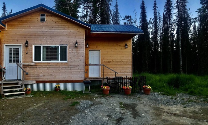 Soldotna Cottage | Kenai River! Come fishing at our famous fishing hole.