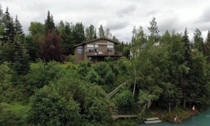 Sterling Cabin | Kenai Riverside Haven