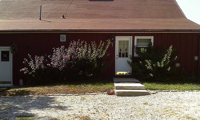 Perry Bed & Breakfast | Kennedys Red Barn Inn