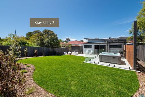 Rosebud House | Kennington Beach Getaway with Spa