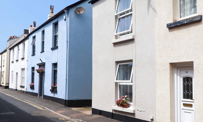 Dawlish Cottage | KENNY COTTAGE, pet friendly, country holiday cottage in Dawlish