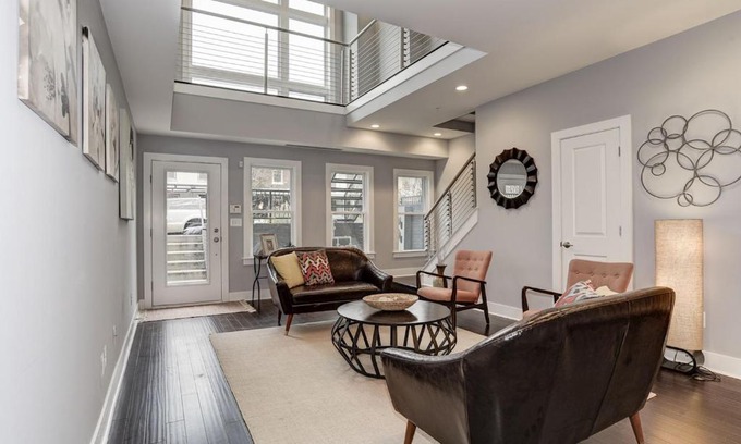 Eckington House | KENSINGTON Place condo, A 3-bedroom loft