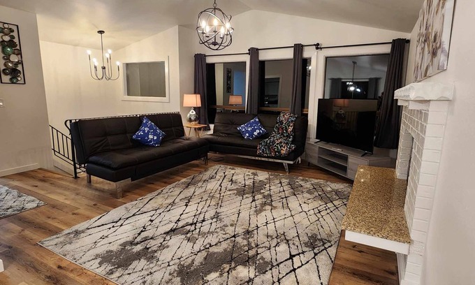 Covington House | Kent Upper Floor! No pets, SEVERE ALLERGIES