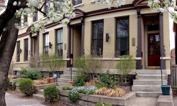 Licking Riverside House | Kentucky Gem ~ Rooftop Deck + Easy Walk to Stadiums, The Banks, and Downtown
