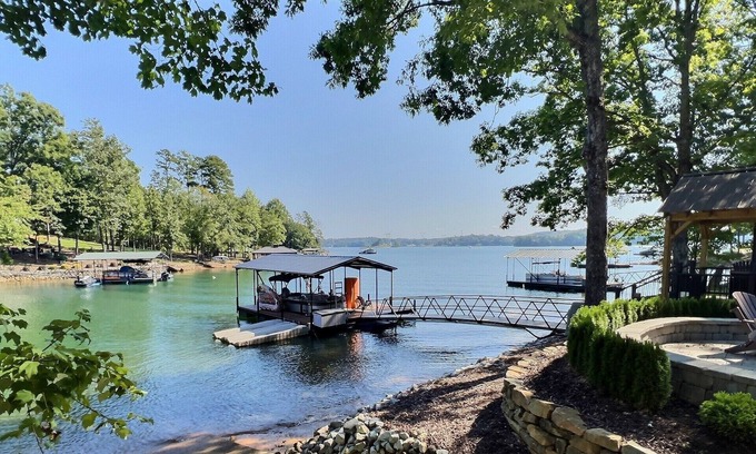 Seneca House | Keowee Lake Home w/ Boat Dock & Hot Tub!