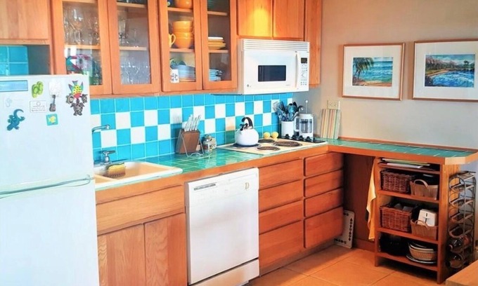 Maunaloa Condo | Kepuhi Beachfront Lofted Studio w/pool & BBQ. Remote and Private. Hawaii's best.