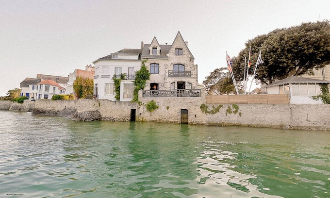 Le Pouliguen Villa | Ker Gonan : Villa on the beach, by Maison Estran
