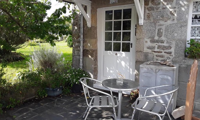 Trelivan House | Ker Jerome - Traditional Stone Breton Cottage near to Dinan