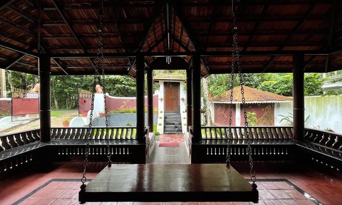 Poovar Villa | KERALA HERITAGE HOME (Periya veedu)