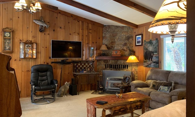 Kernville House | Kernville Retreat at its Finest