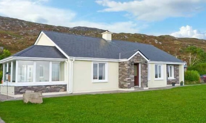 Caherdaniel Cottage | KERRY WAY COTTAGE, family friendly in Castlecove, County Kerry