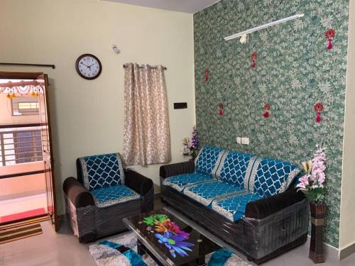 Kukatpalli Apartment | KesarHomes-HomeStay- FLT202-2nd Flr-2BHK-APT-AC-Lift-Kukatpally