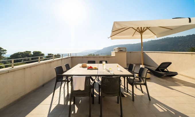 Eilon Apartment | Keshet Eilon Panoramic Views Suite