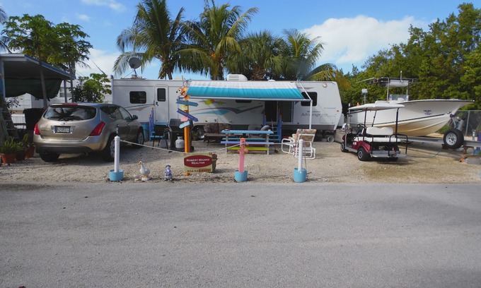 Key Largo RV Rental | Key Largo Seasonal Rental 40' trailer 2/1 Calusa Campground a gated community