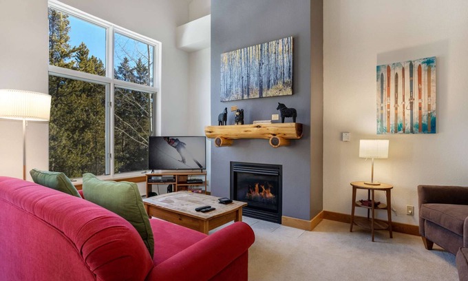 Lakeside Village Condo | Keystone Retreat: Great Mountain Views, Hot Tub, Riverfront Deck, and Convenient Access to Ski Lifts