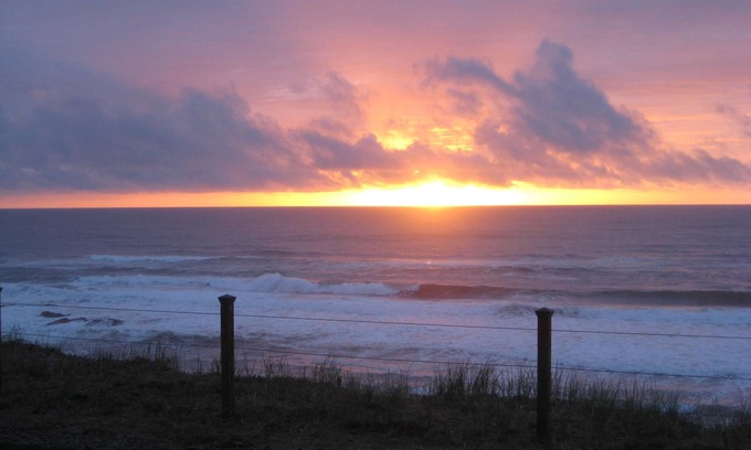 Lincoln City Condo | Keystone Vacation Rentals - Seascape Condo