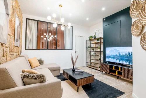 Quartier Sainte-Avoye Apartment | Keyz - Spacious 2BD in the heart of Le Marais