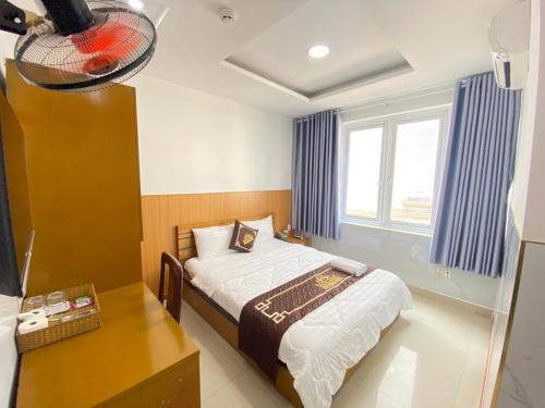 Tan Phu District Hotel | KHÁCH SẠN PHÚ HƯNG