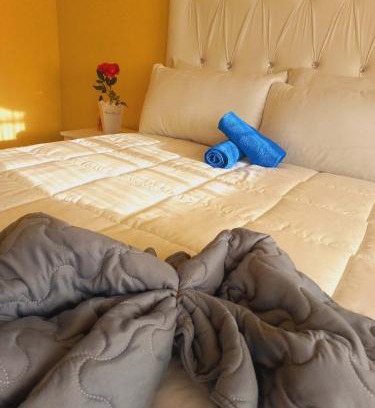 Heilbron House | Khalanyoni Guest House