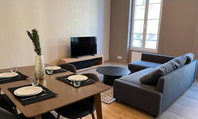 Quartier du chateau Apartment | Khan YourHostHelper
