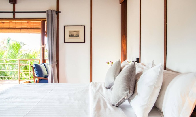 Kampot Hotel | Khla Lodge Double Room of the Boat House
