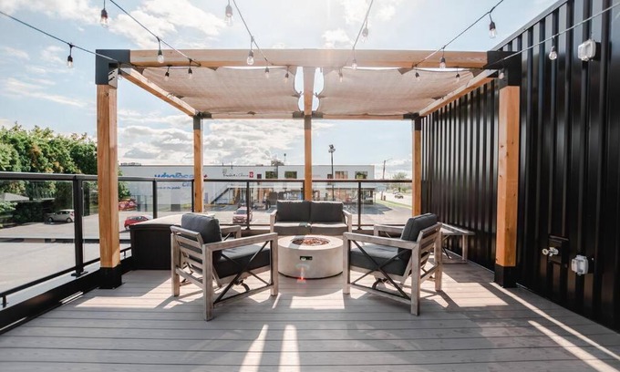 Cornwall Apartment | Khlozy Escape the ordinary. (Feonho)