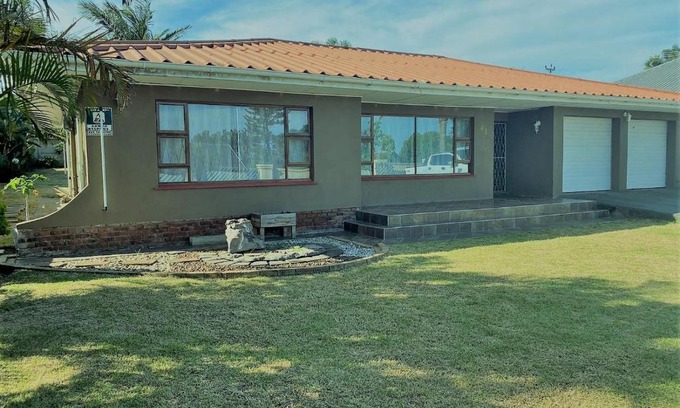 Gonubie House | Khouk@Gonubie