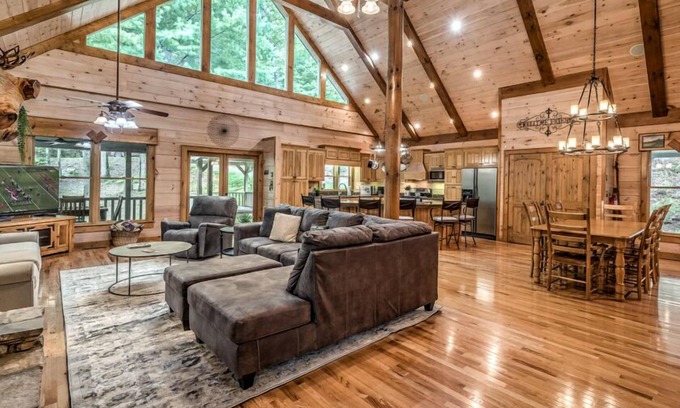 Cherry Log Cabin | Kick Aska Lodge - Pet Friendly | Hot Tub | Family Friendly | Game Room
