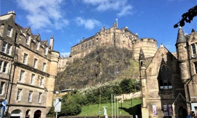 Old Town Hostel | Kick Ass Grassmarket (18+)