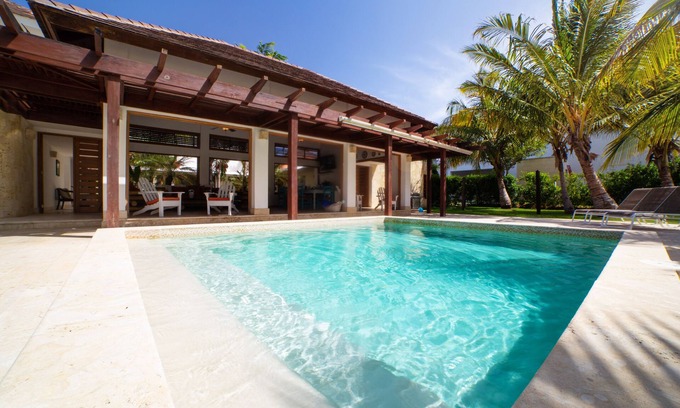Punta Cana Villa | KID-FRIENDLY LUXURY VILLA - 300 YARDS FROM BEACH - MAID & CHEF INCLUDED !