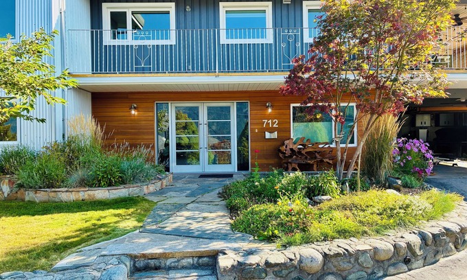 Nelson House | Kidds Cottage Nelson, A fully furnished suite with everything. Just bring gear.
